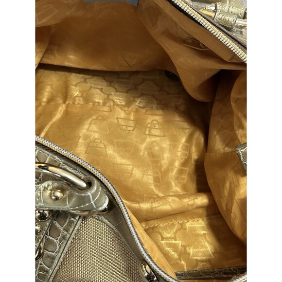 Kathy Van Zeeland Gold Handbag - Picture 5 of 6